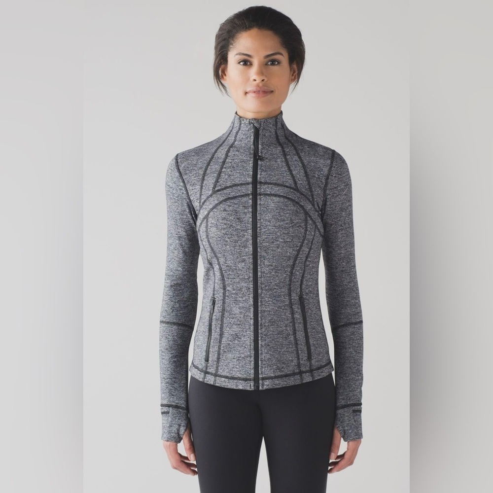 Lululemon Define Jacket Size 6 Long Sleeve Full Zip
Heathered Black